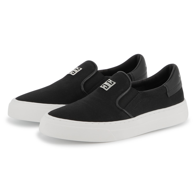 Sneakers logate GIVENCHY 
                    UNISEX